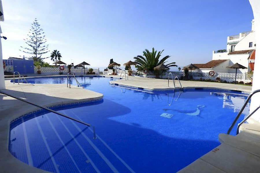 Hotel Bajamar Ancladero Playa Nerja Ngoại thất bức ảnh