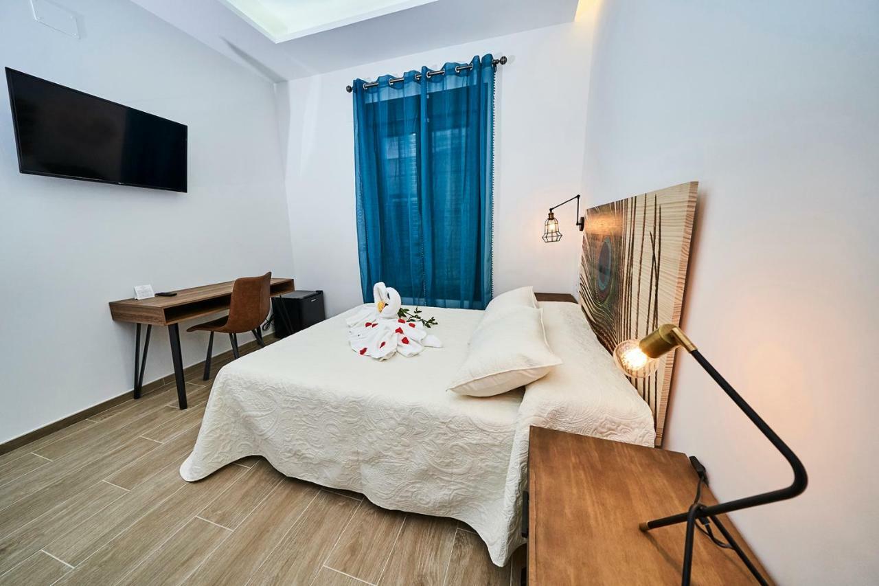 Hotel Bajamar Ancladero Playa Nerja Ngoại thất bức ảnh